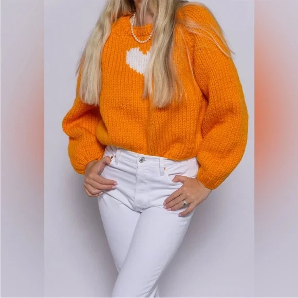 GOGO Sweaters 💯% Italian Wool Marigold/Snow Pullover sweater - Picture 8 of 8